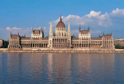 budapestparlament_640919_95490.jpg